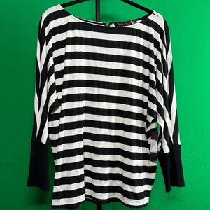 NWT Alice + Olivia Air Black White Striped Top with Dolman sleeves Size Large